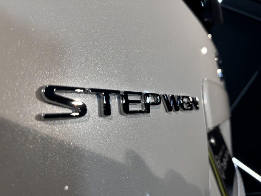 【新車 ホンダ ステップワゴン スパーダ】ターフプレミアム 硬化型ガラスコーティング 施工例/静岡県静岡市K様
